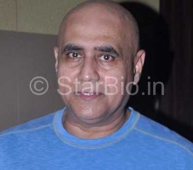 Capture_compressed-18.jpg Puneet Issar Height, Weight, Age, Biography, Wiki, Salary, Wife, Family
